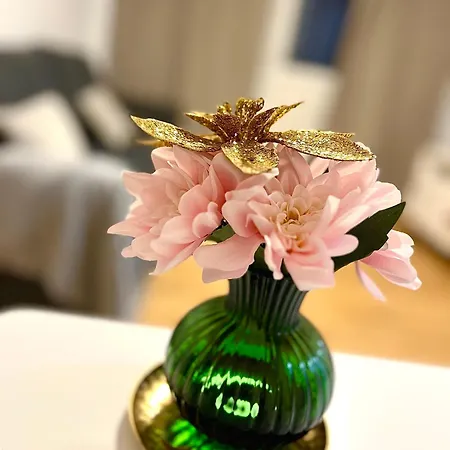 Up In Apartamento Bucareste