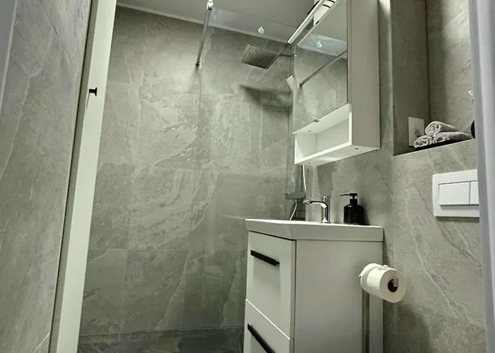 Up In ブカレスト